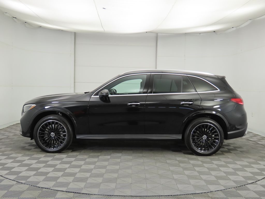 Thumbnail: 2026 Mercedes-Benz GLC - 8