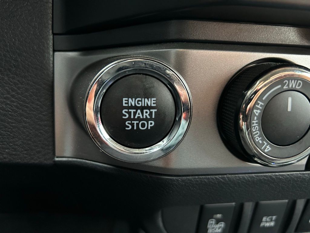 2023 Toyota Tacoma SR5 29