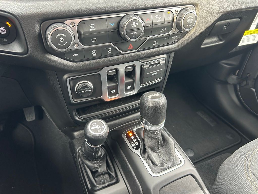 new 2026 Jeep Wrangler car, priced at $46,448