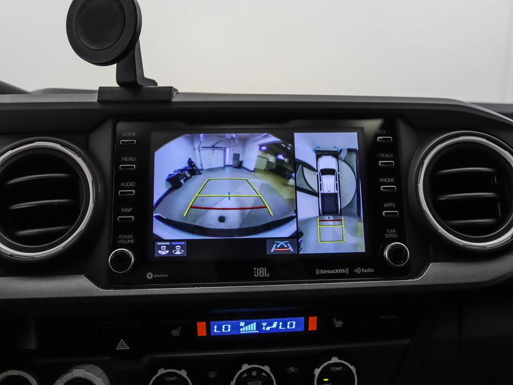 2023 Toyota Tacoma TRD Off-Road 17