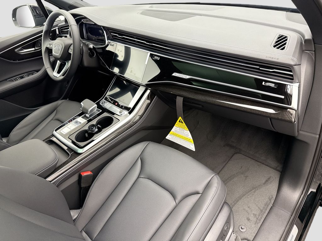 Thumbnail: 2026 Audi Q7 - 17