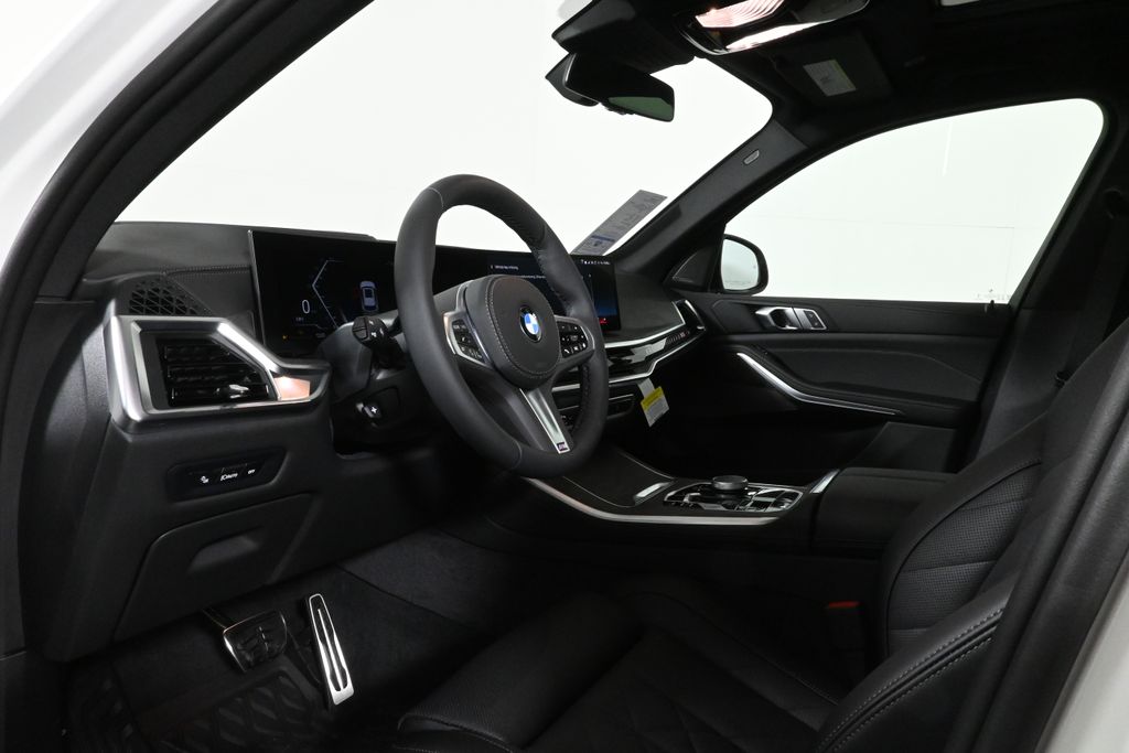 Thumbnail: 2026 BMW X5 - 15