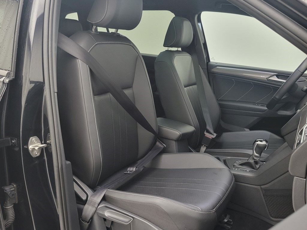 Thumbnail: 2024 Volkswagen Tiguan - 12