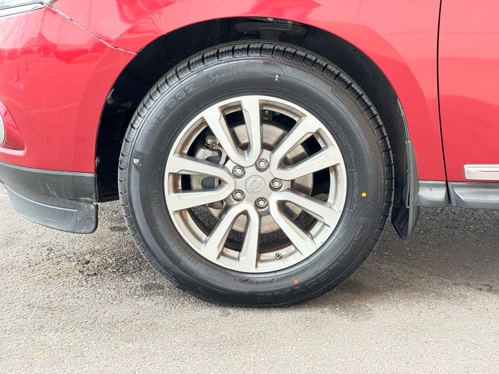 View vehicle photo 7