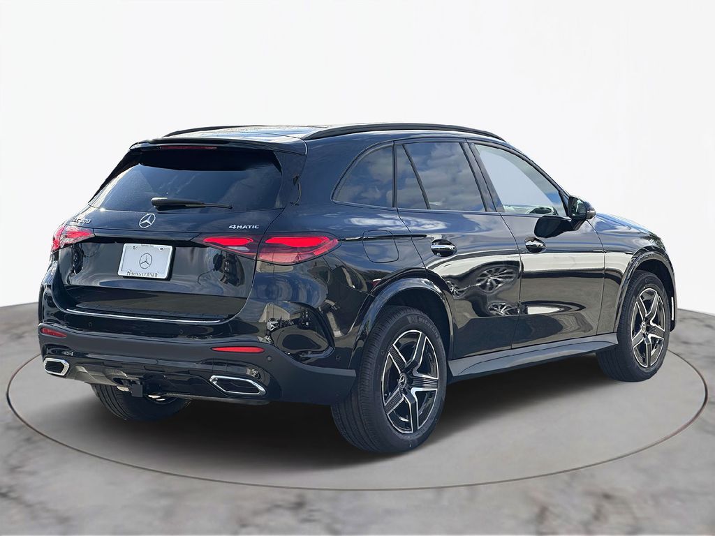 2025 Mercedes-Benz GLC 300 4