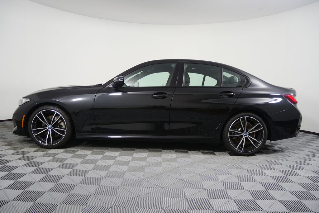 Thumbnail: 2024 BMW 3 Series - 6