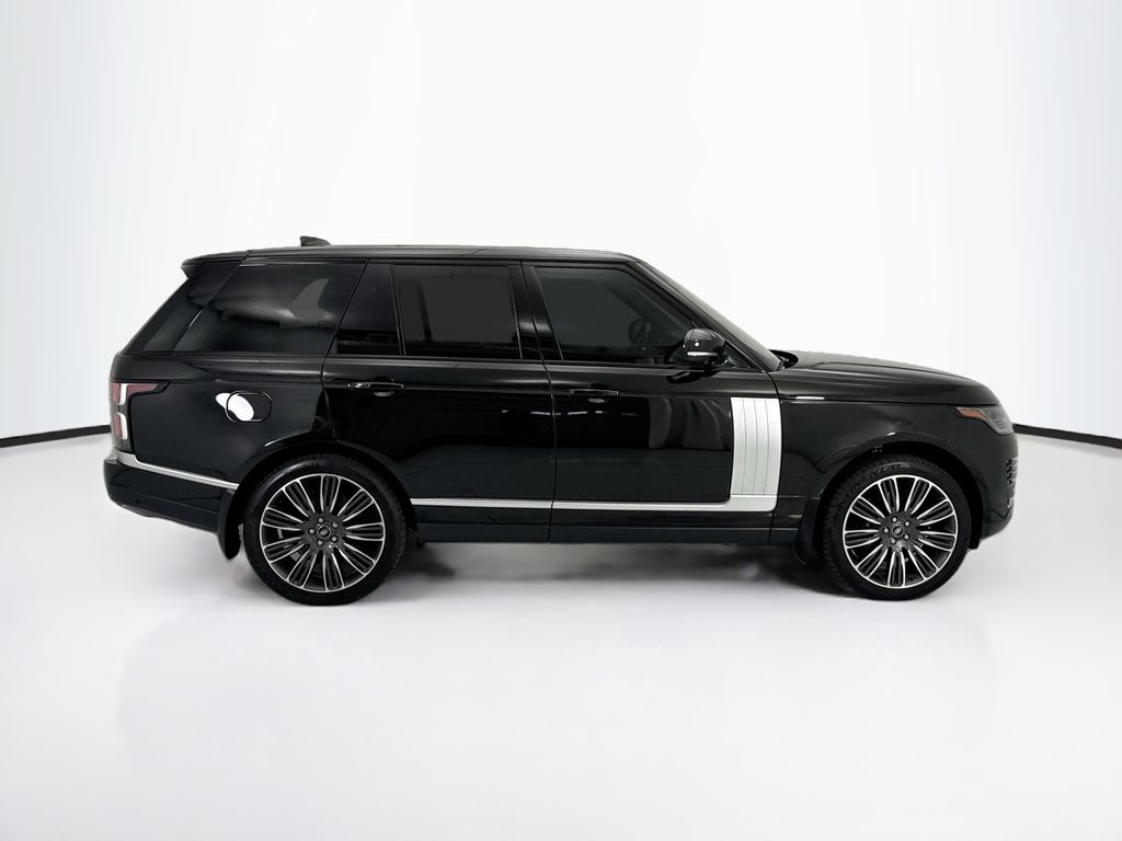 Thumbnail: 2022 Land Rover Range Rover - 4