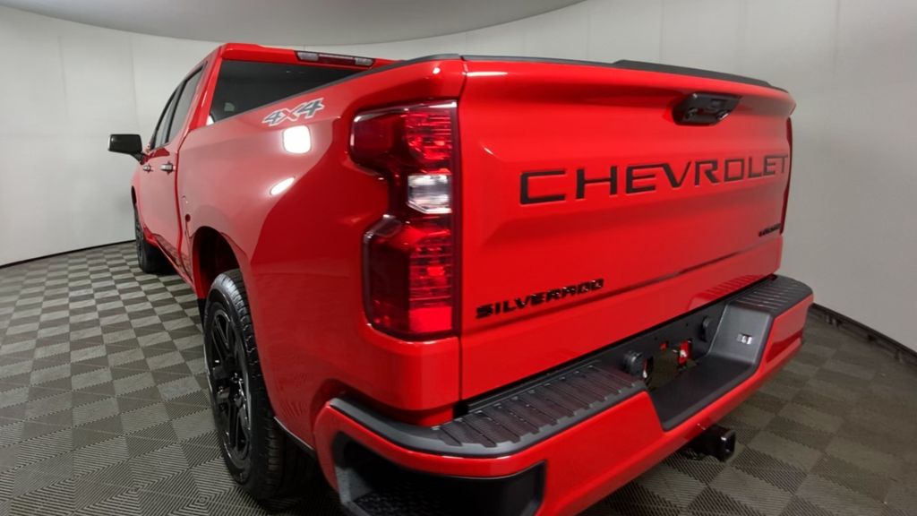 2024 Chevrolet Silverado 1500 Custom 7