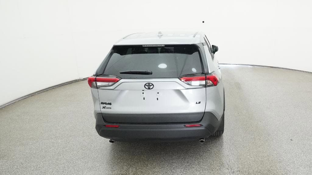 2025 Toyota RAV4 LE 21