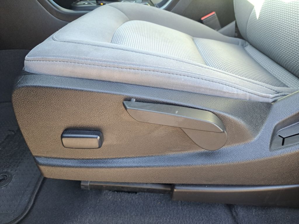 Used Car 2019 Chevrolet Colorado  Work Truck For Sale Under $25,000 In Austin, Texas