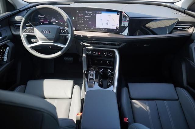 Thumbnail: 2025 Audi Q5 - 8