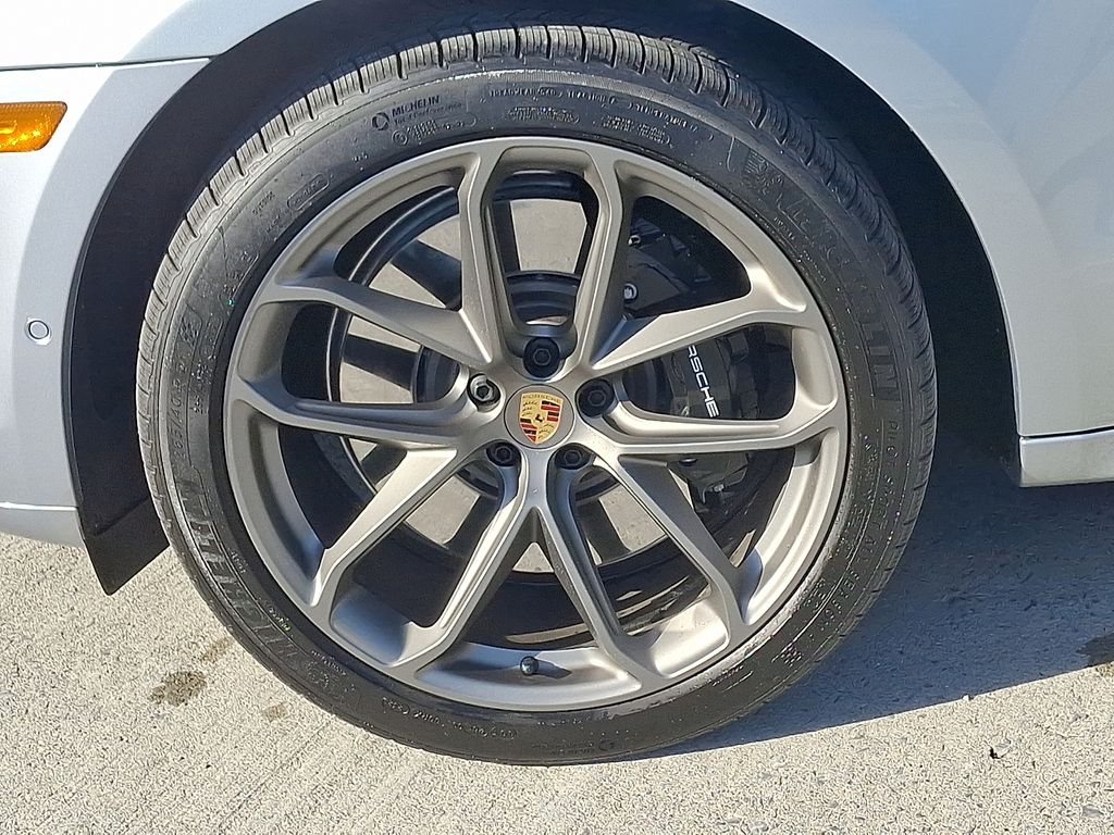 Thumbnail: 2026 Porsche Macan - 11