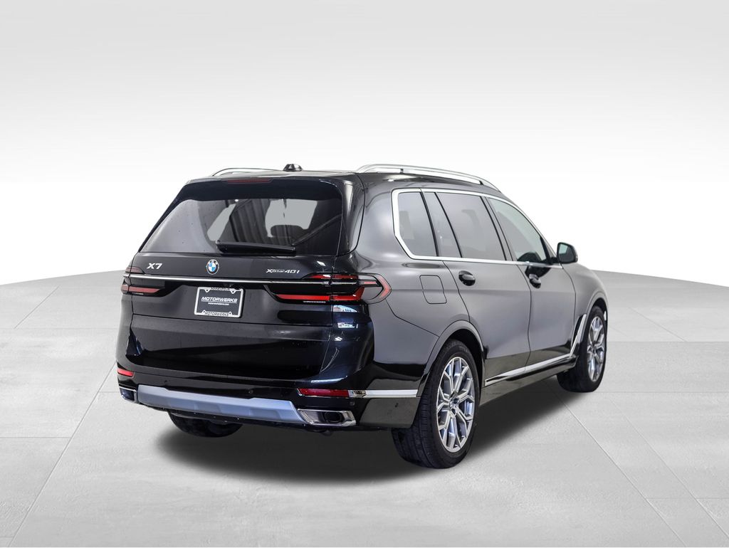 2025 BMW X7 xDrive40i 5