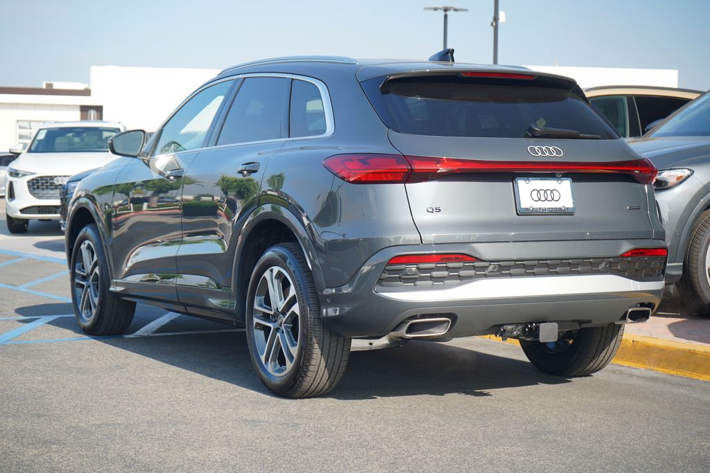 Thumbnail: 2025 Audi Q5 - 3