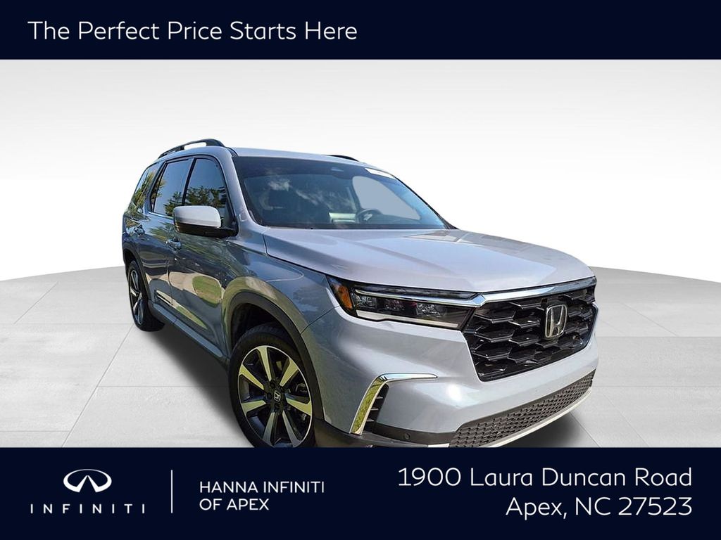 2025 Honda Pilot Touring FWD