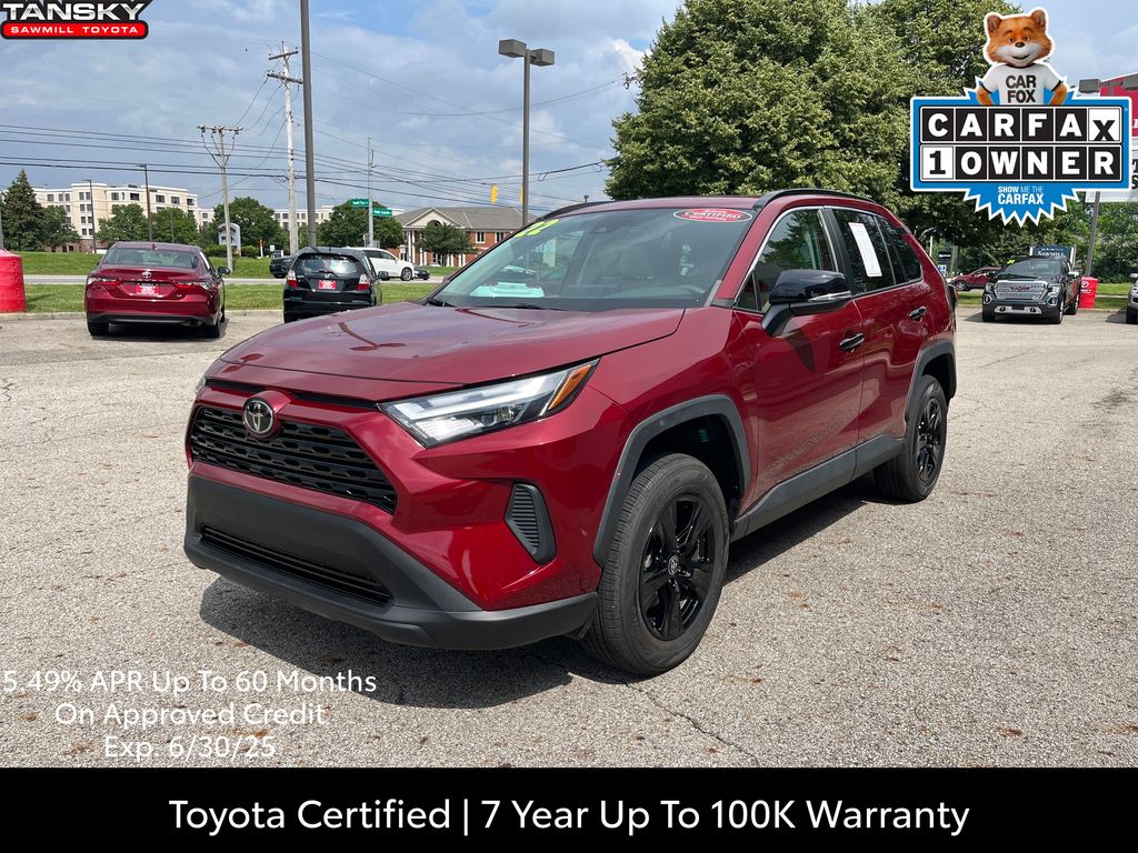 2022 Toyota RAV4 XLE photo