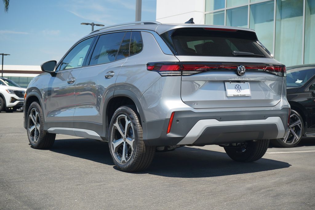 Thumbnail: 2025 Volkswagen Tiguan - 3