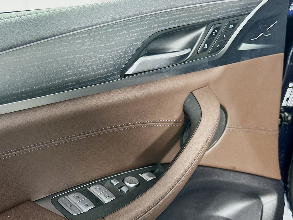 Thumbnail: 2023 BMW X3 - 18