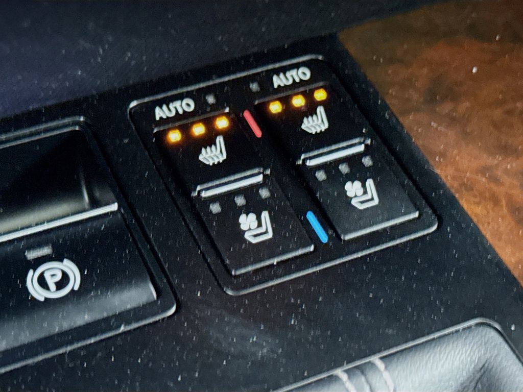 Thumbnail: 2019 Lexus RX - 20