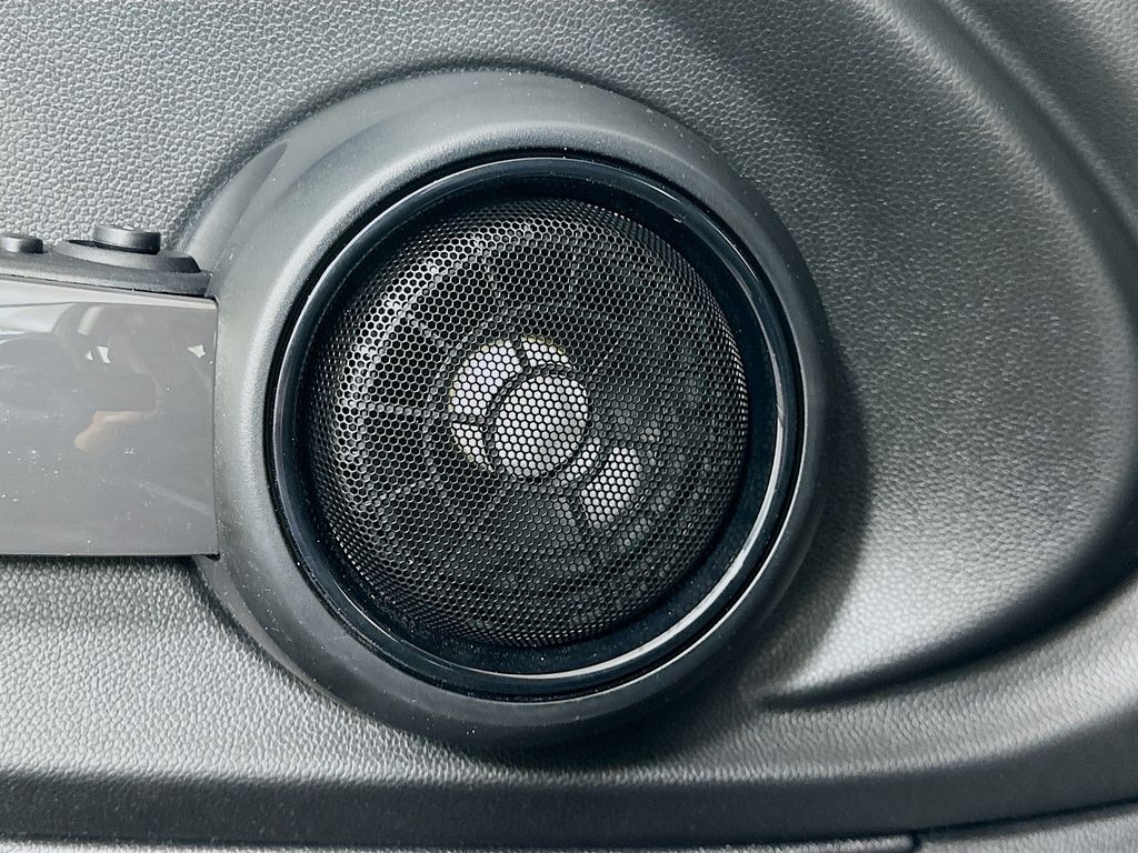 Thumbnail: 2018 MINI Cooper - 18