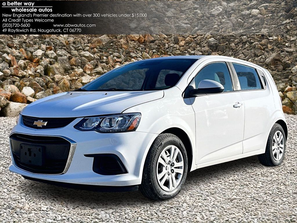 2020 Chevrolet Sonic LT Fleet Hatchback FWD