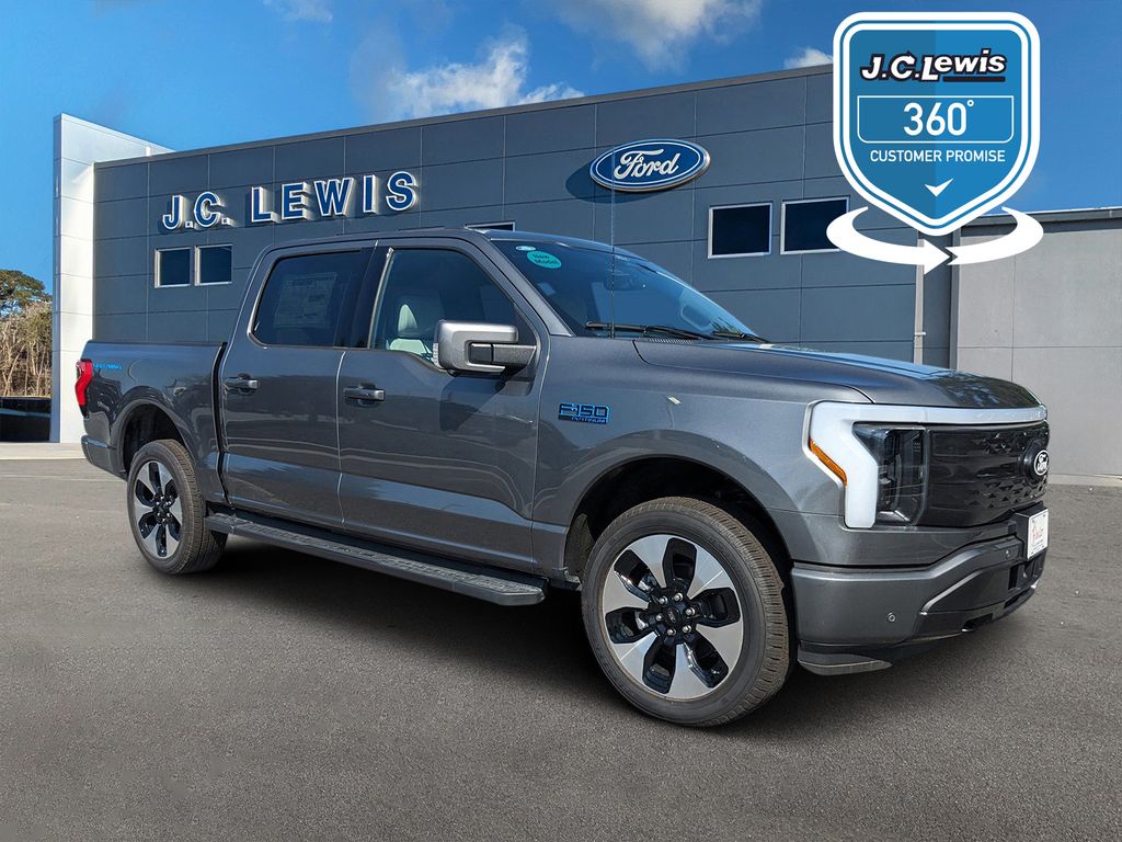 2025 Ford F-150 Lightning Platinum