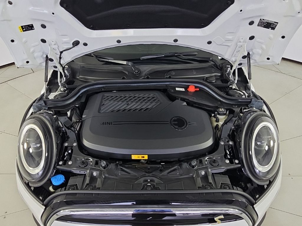 Thumbnail: 2024 MINI Cooper - 6