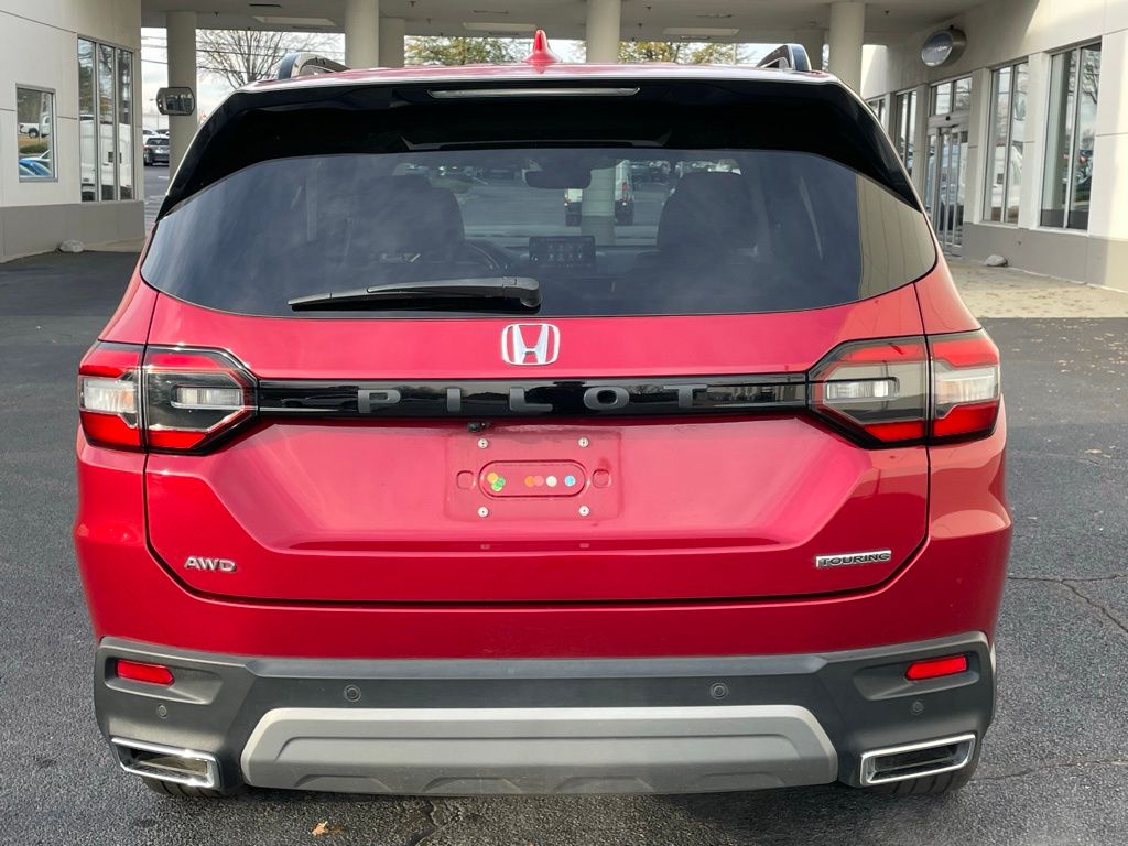 Thumbnail: 2023 Honda Pilot - 4