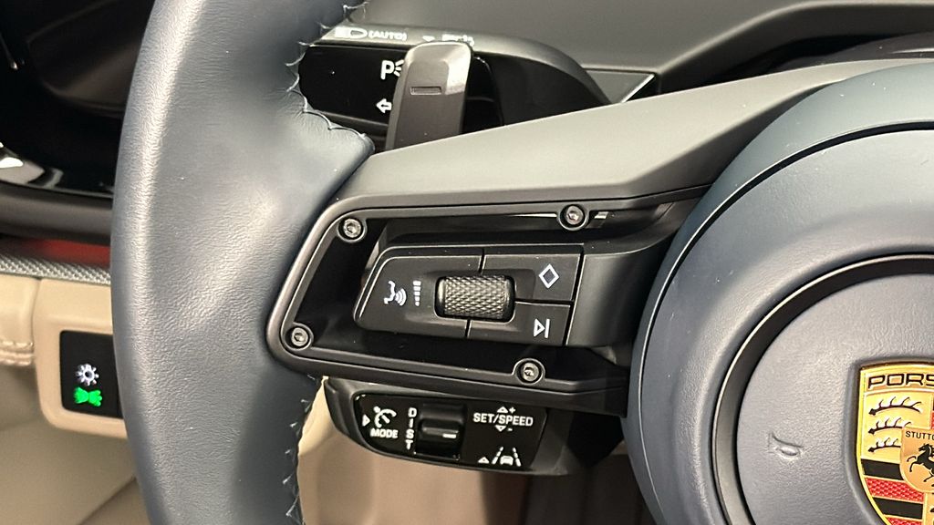 Thumbnail: 2024 Porsche Panamera - 19