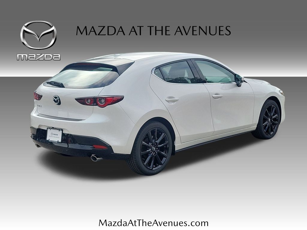 2026 Mazda Mazda3 Premium - Photo 5