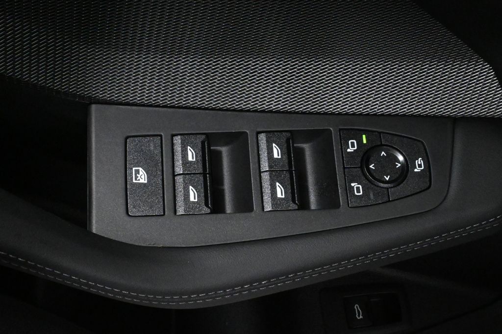 Thumbnail: 2025 BMW 2 Series - 32