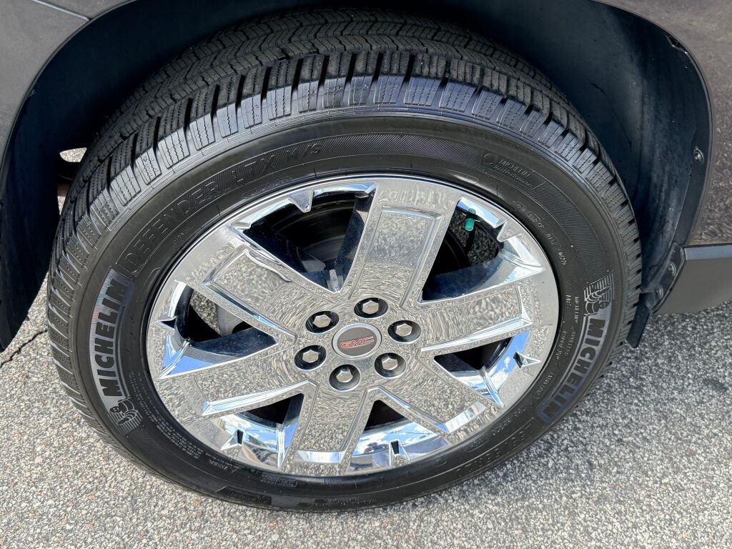 Thumbnail: 2017 GMC Acadia - 12