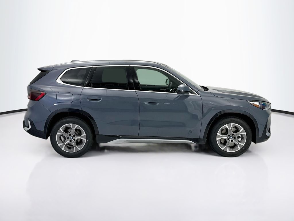 Thumbnail: 2027 BMW X1 - 4