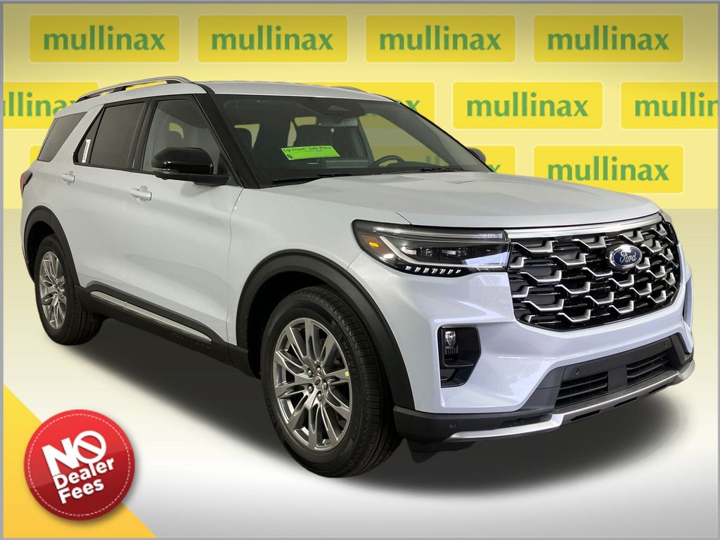 2026 Ford Explorer Platinum's photo