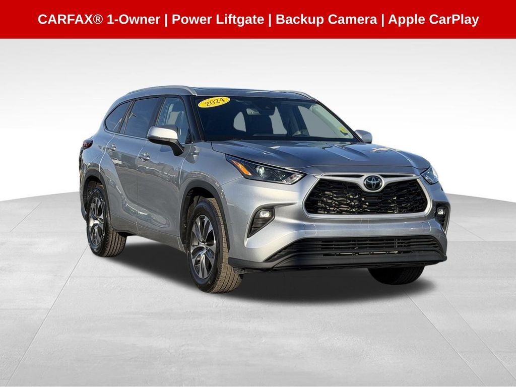 2024 Toyota Highlander XLE FWD
