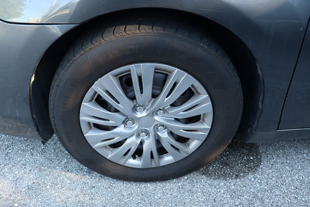 Thumbnail: 2010 Toyota Camry - 4