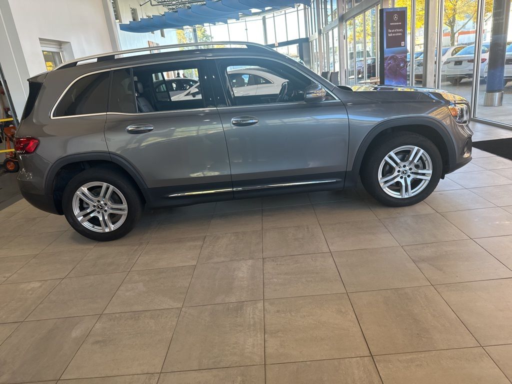 2021 Mercedes-Benz GLB GLB 250 7