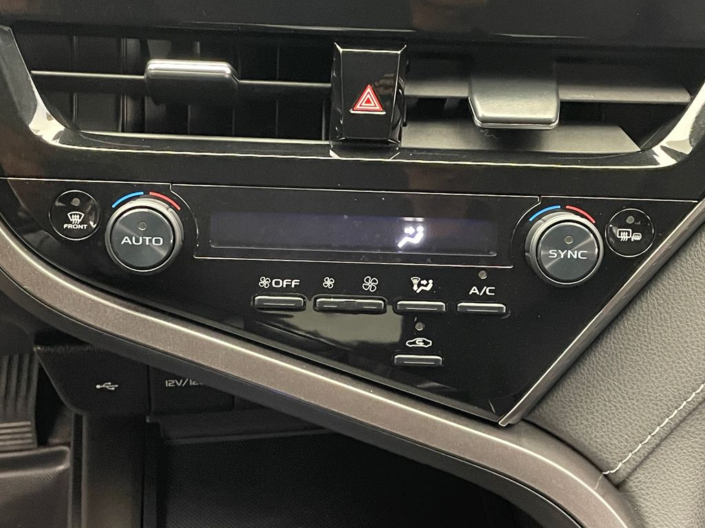 2023 Toyota Camry SE 27