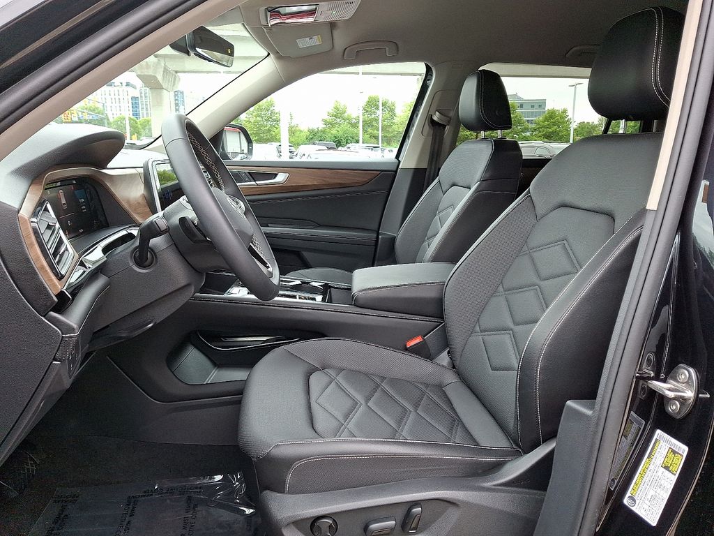 Thumbnail: 2024 Volkswagen Atlas - 13