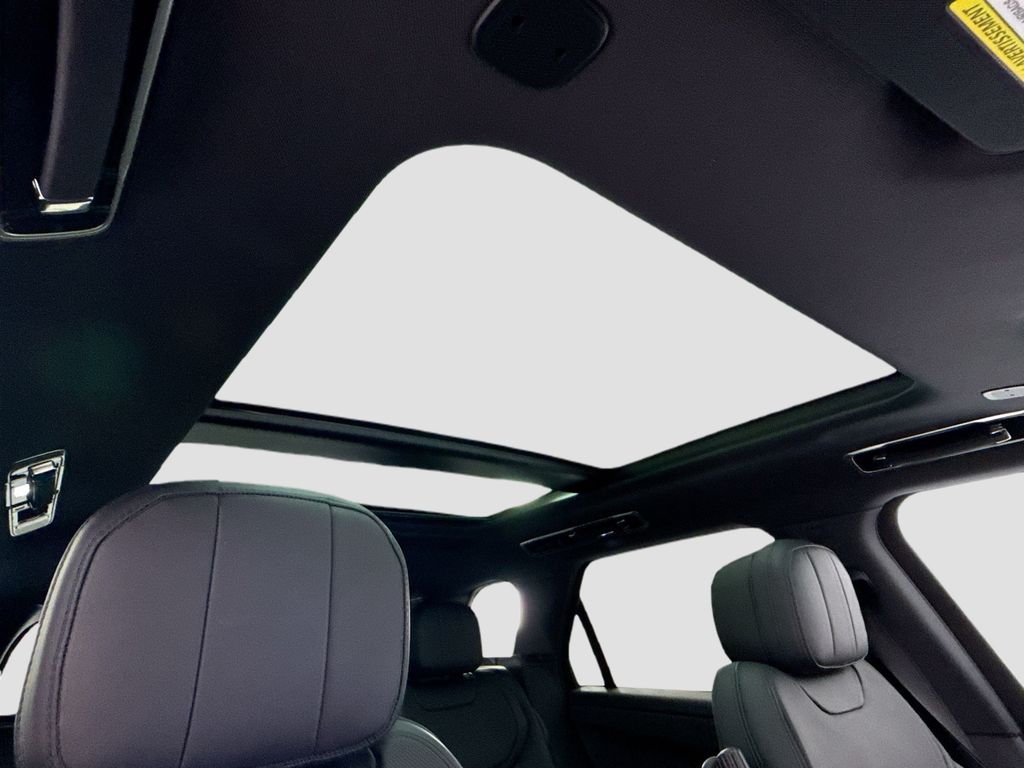 Thumbnail: 2023 Land Rover Range Rover Sport - 20