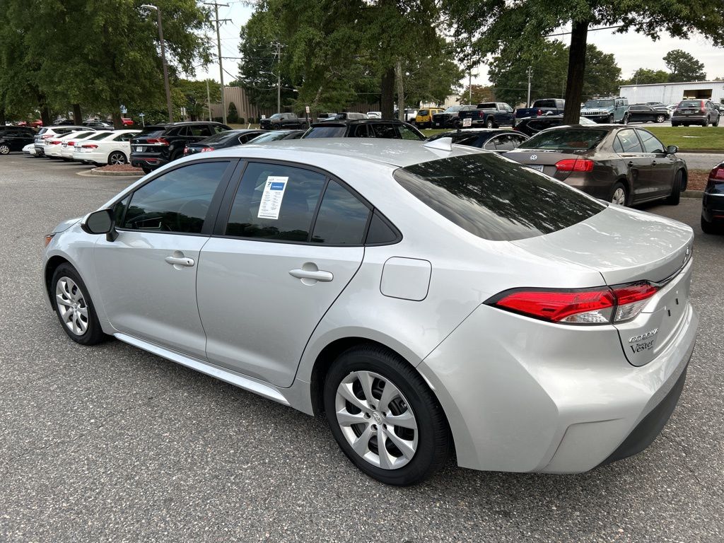 2024 Toyota Corolla LE 3