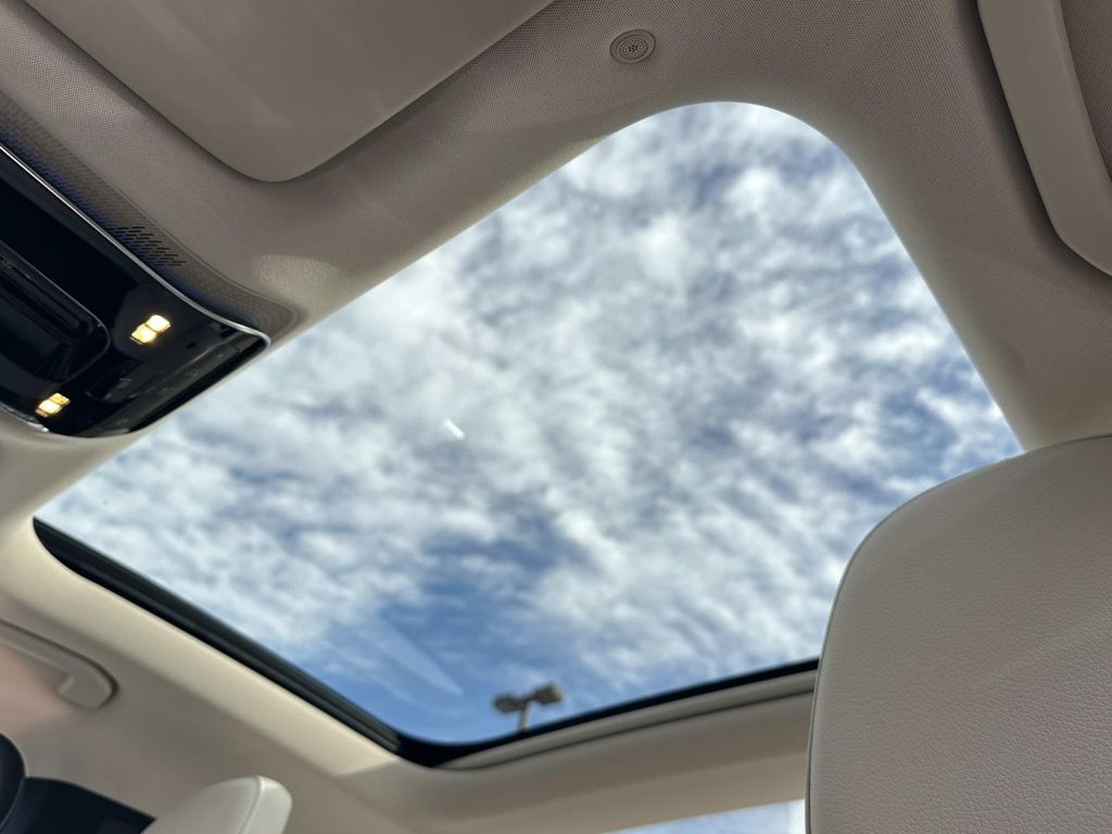 Thumbnail: 2026 Mercedes-Benz E-Class - 18