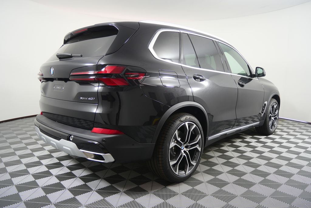 Thumbnail: 2026 BMW X5 - 3