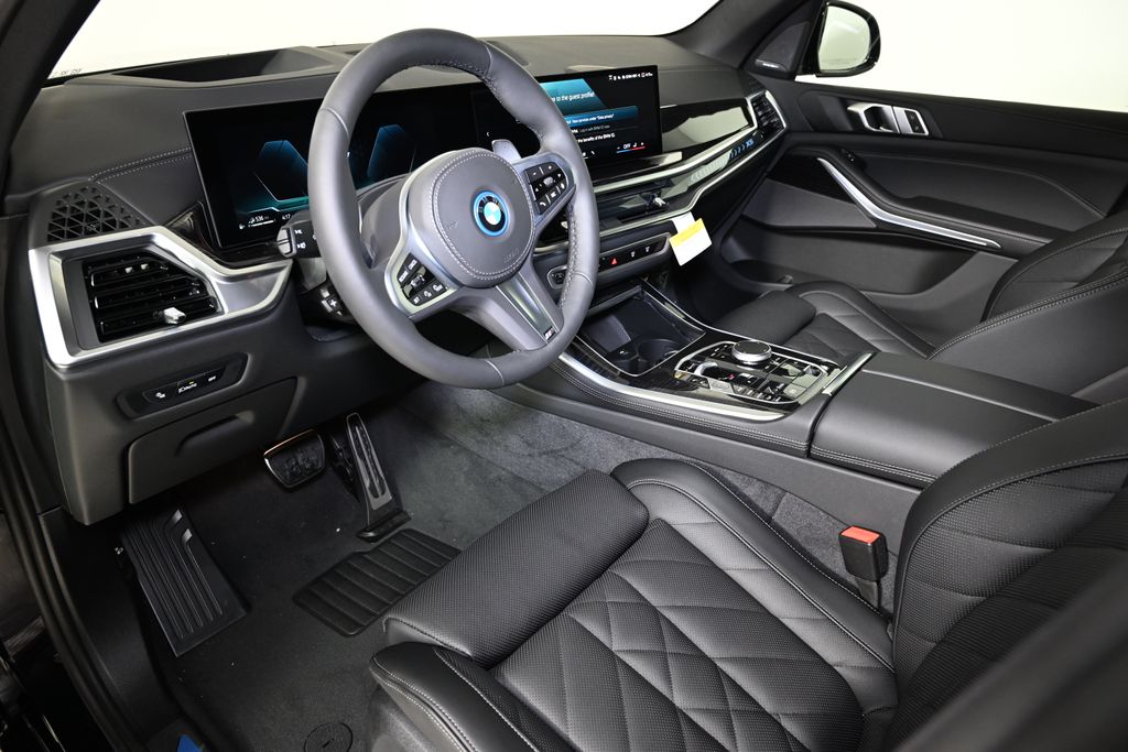 2025 BMW X5 xDrive50e 15