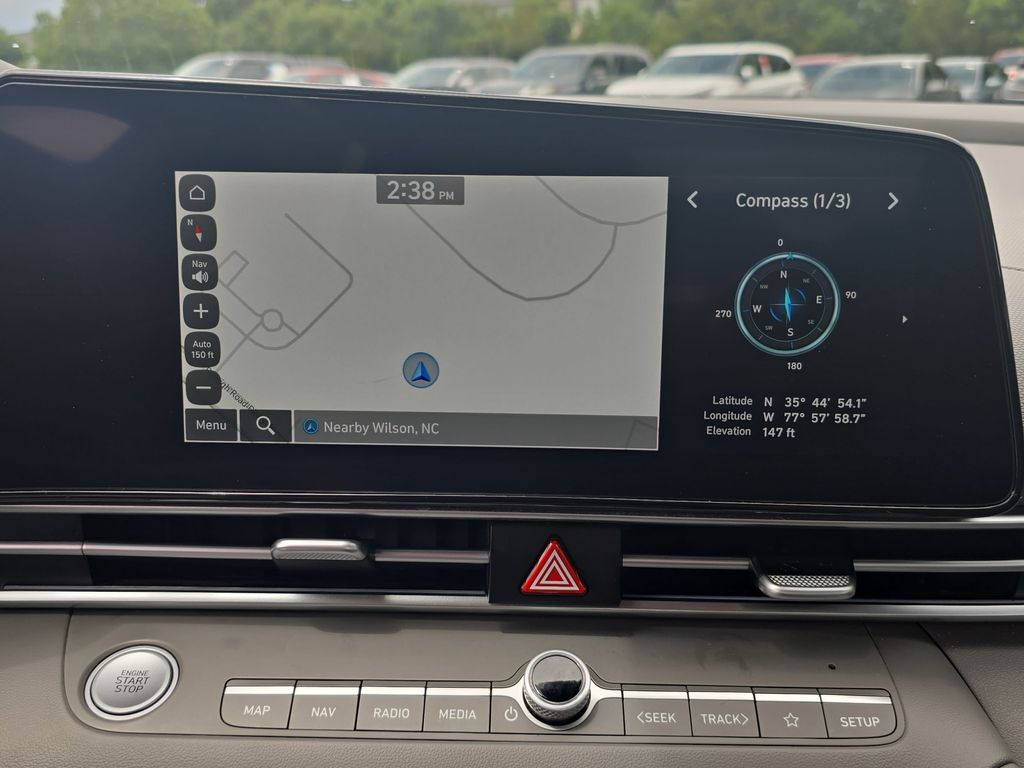 Used 2024 Hyundai Elantra Sedan