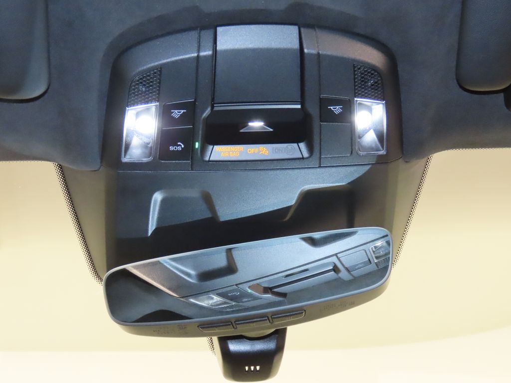 Thumbnail: 2025 Porsche 911 - 31