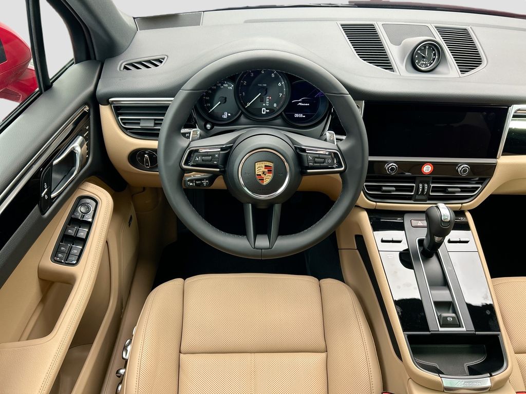 Thumbnail: 2026 Porsche Macan - 13