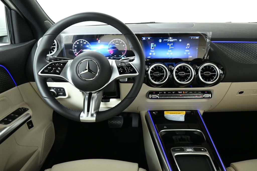 2025 Mercedes-Benz GLA 250 4MATIC 4