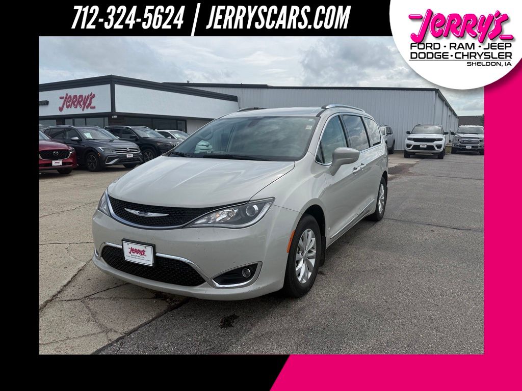 2019 Chrysler Pacifica Touring L FWD