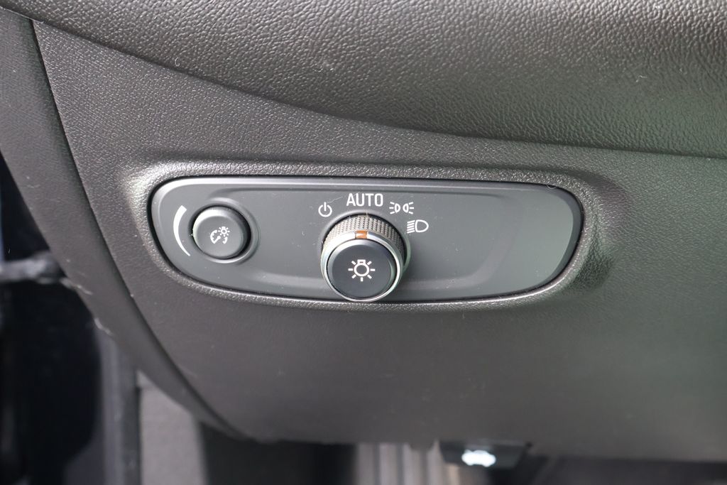2022 Chevrolet Equinox LT 17